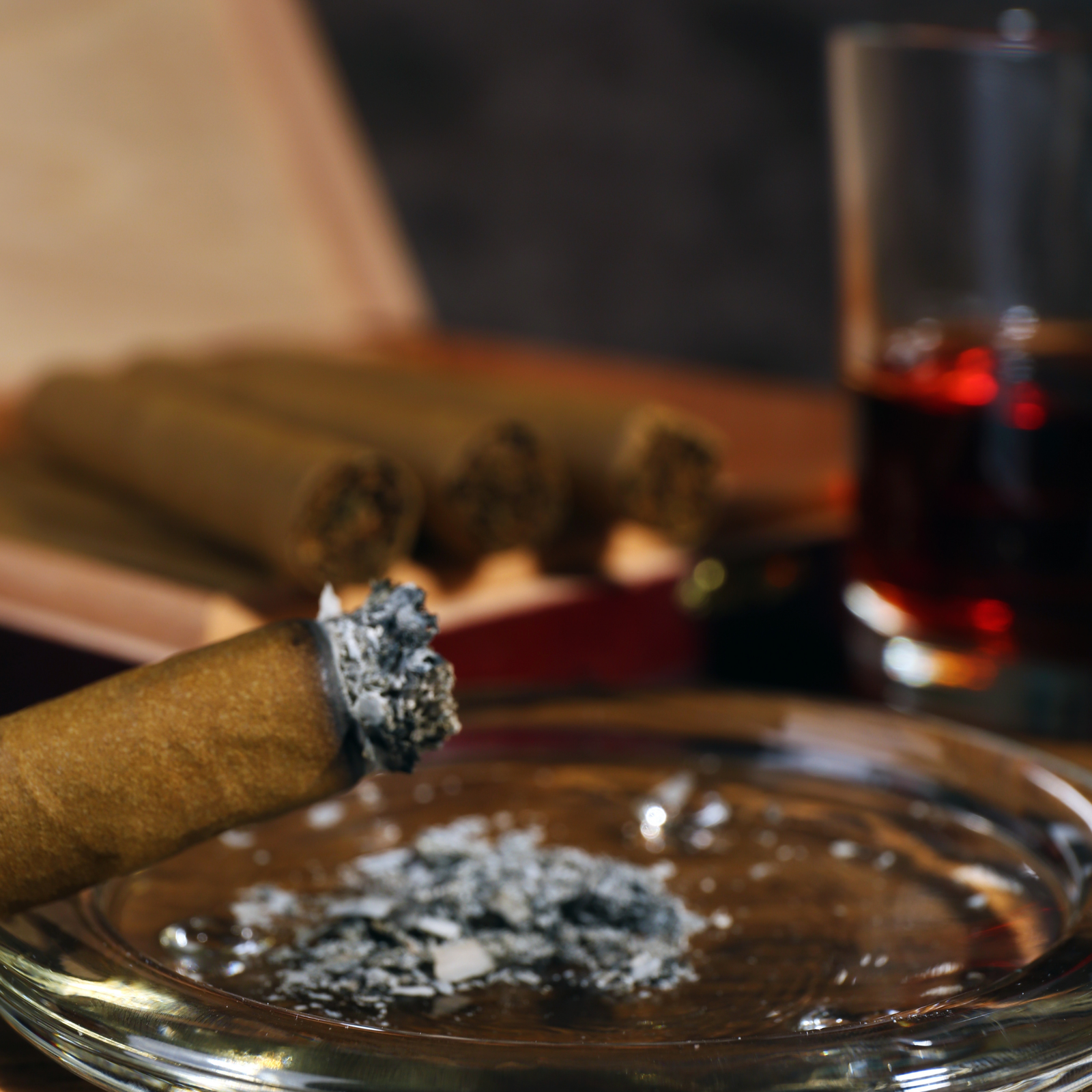 Ambient cigar atmosphere